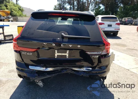 2020 Volvo Xc60 T5 R-Design из США, поврежденный, VIN YV4102RM6L1589332